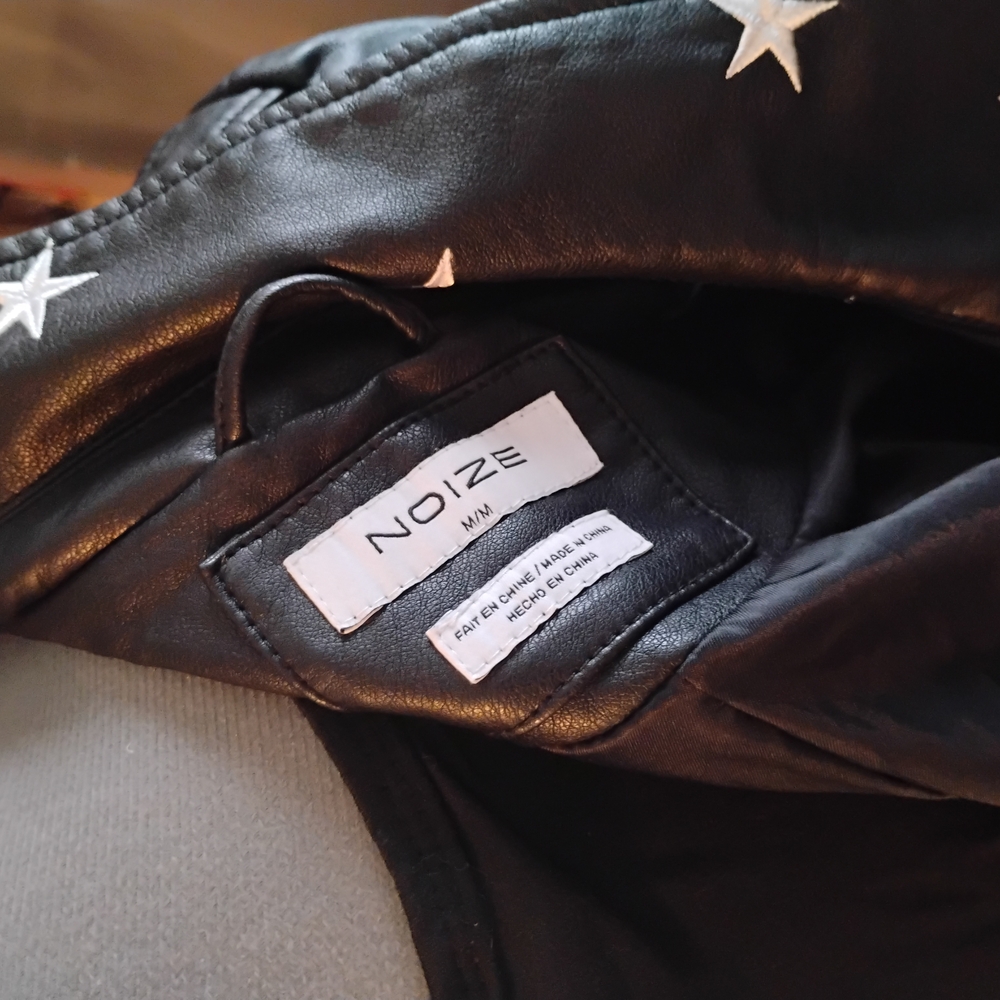 Noize Black Star-Patterned Jacket - image 5